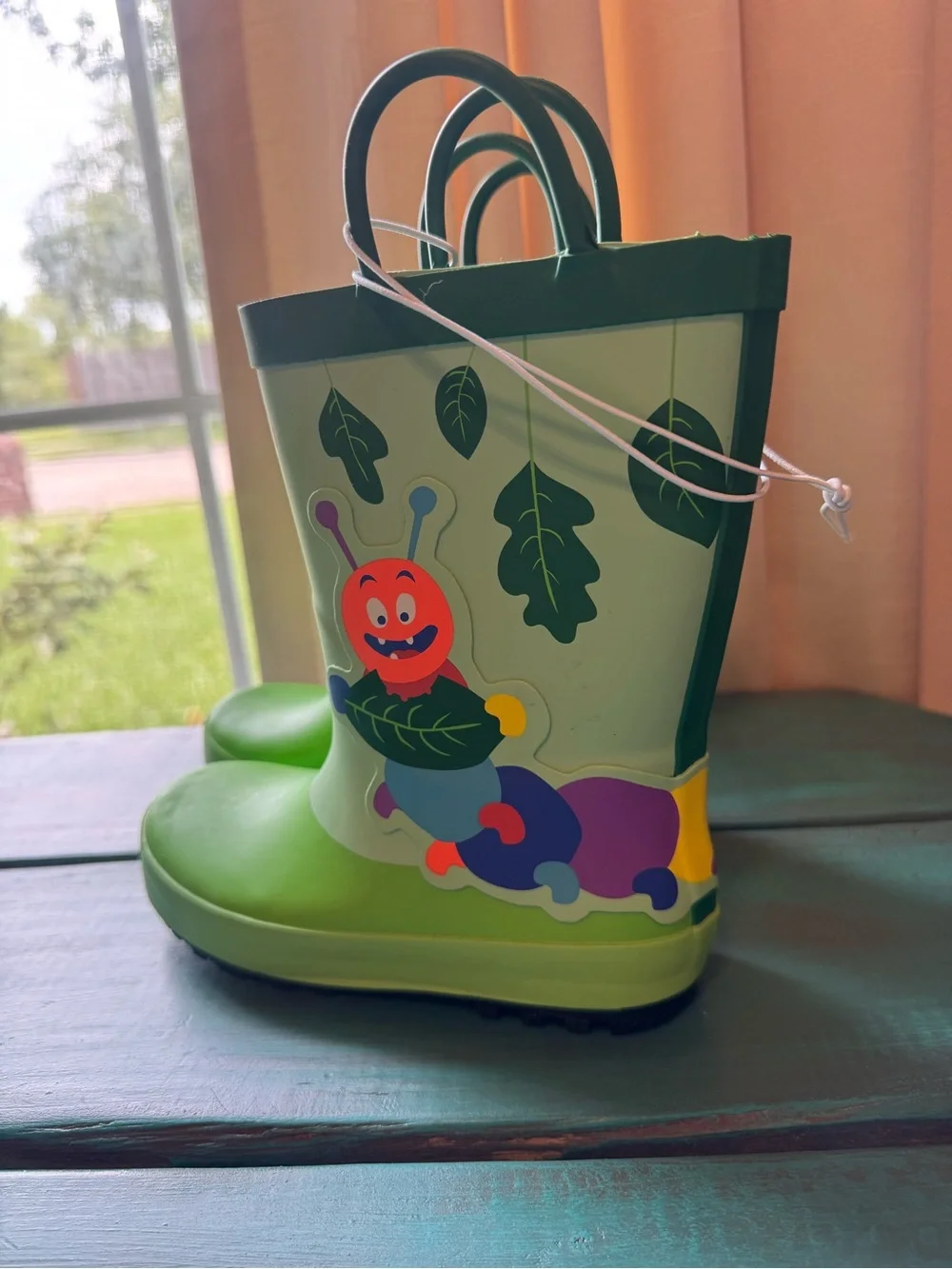 Cat & Jack Green Leaf Caterpillar Kids Rain Boots